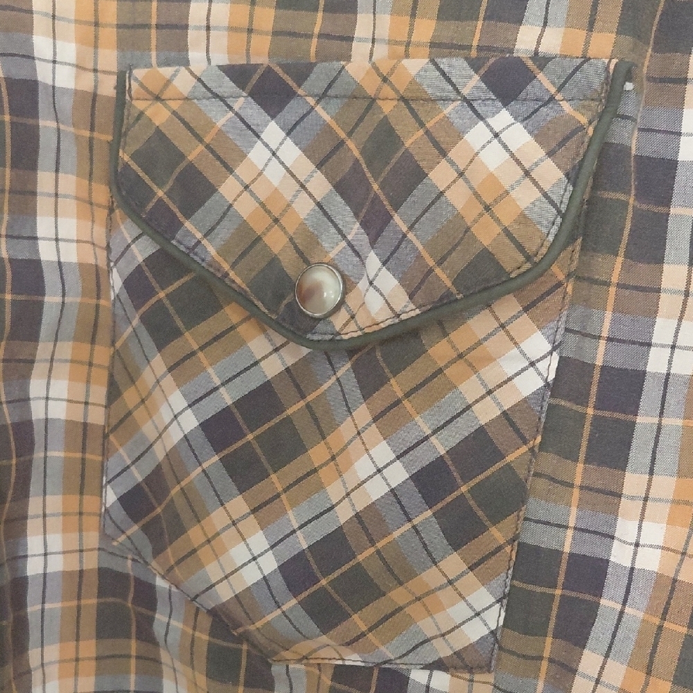 GUESS Men's Tan and Black Plaid Shirt - Picture 3 of 9